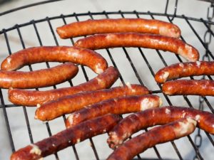 Kiełbasa na specjalne okazje. Kiełbasa weselna, kiełbasa homogenizowana